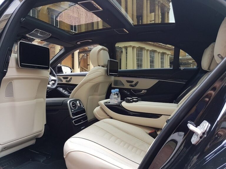 Luxury corporate chauffeur service