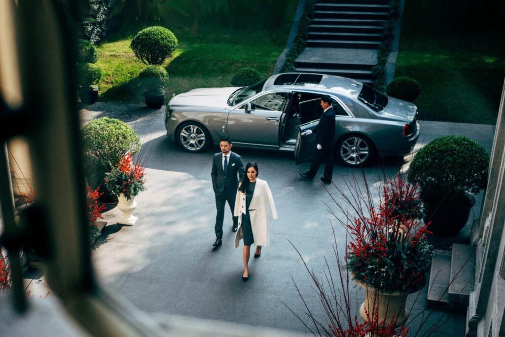 Reserve stylish chauffeur